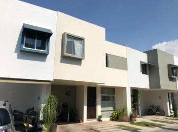 Casa de 2 habitaciones, Zapopan · Casa en Condominio Santa Margarita con 2 Habitaciones a un Costado de Bbva
