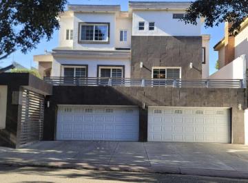 Casa de 5 habitaciones, Tijuana · Se Vende Casa de 5 Recámaras en Lomas de Agua Caliente, Tijuana