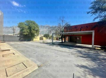 Terreno / Lote · 1133m² · Bodega en Venta en La Colonia Los Treviño, Zona La Fama, Santa Catarina
