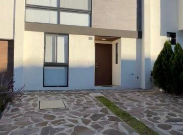 Casa de 2 habitaciones, El Marqués · Casa en Renta en Thandi Zibatá Querétaro
