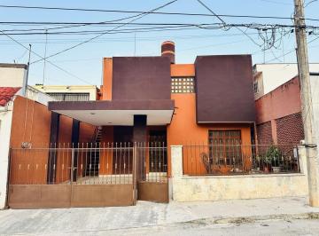 Casa · 4 Recámaras · 1 Estacionamiento · Casa en Venta Cerca del Parque de La Plancha Merida.