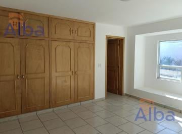 Casa · 225m² · 3 Recámaras · 2 Estacionamientos · Casa en Renta en Trojes de Oriente Al Norte