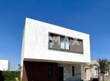 Casa de 3 habitaciones, Corregidora · Venta de Casa en Puerta Real