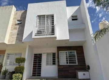 Casa de 3 habitaciones, Zapopan · Casa en Remate Bancario Parques del Centinela Zapopan Jalisco