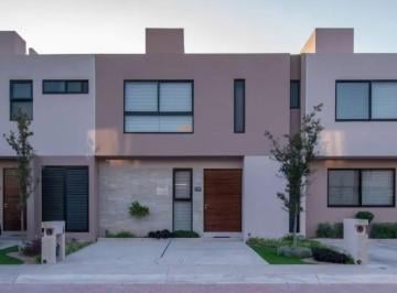 Casa de 3 habitaciones, Querétaro · Casa en Queretaro en Hacienda El Campanario