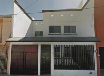 Casa de 3 habitaciones, León · Casa en Venta, Parque Manzanares, Gto.
