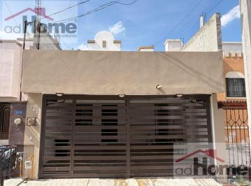 Casa · 90m² · 2 Recámaras · 2 Estacionamientos · Casa en Venta en Torremolinos La Fe Guadalupe Nuevo León Entre m Alemán y Heb