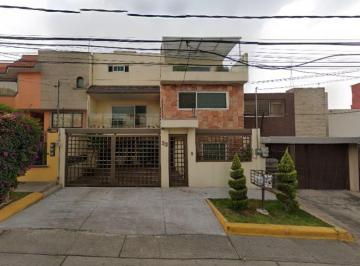 Casa de 4 habitaciones, Naucalpan de Juárez · Casa en Venta en Cd Satelite Naucalpan