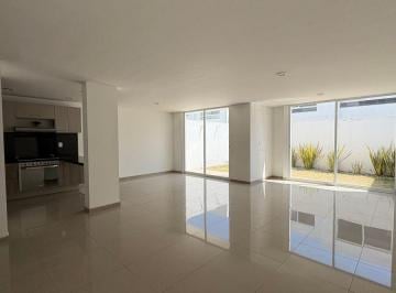 Casa en condominio de 4 habitaciones, San Andrés Cholula · Casa en Venta en Lomas de Angelópolis, Cerca del Parque Acuático