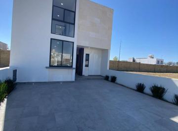 Casa · 172m² · 3 Recámaras · 2 Estacionamientos · Casa Nueva en Venta en Mayorazgo Santo Domingo, Zona Sur