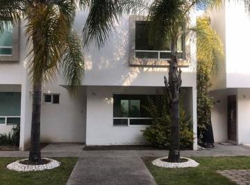 Casa de 3 habitaciones, Querétaro · Vendo Casa de Remate Bancario Colonia Milenio III Santiago de Queretaro