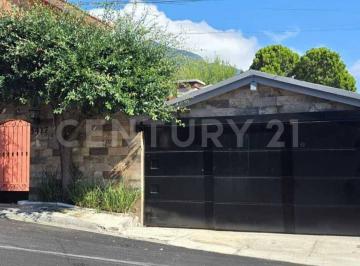 Casa · 173m² · 3 Recámaras · 2 Estacionamientos · Casa en Venta Las Brisas Monterrey