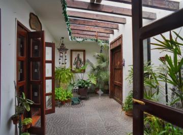 Casa · 384m² · 4 Recámaras · 5 Estacionamientos · Casa en Venta Tipo Residencial Cumana 24 Colonia Chimalistac