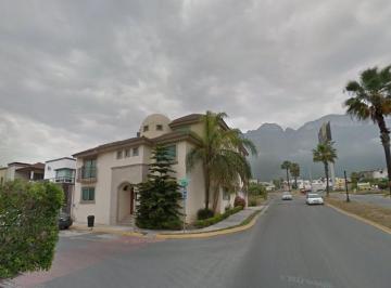 Casa de 5 habitaciones, Monterrey · Casa en Venta en Cumbres Elite, Monterrey