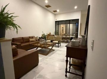 Casa de 3 habitaciones, León · Venta Hermosa, Casa en Cañada del Refugio, Zona Sur