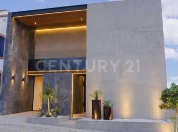 Casa · 249m² · 2 Recámaras · 2 Estacionamientos · Casa en Venta, Diseño Exclusivo "Mancave", Lomas de Angelópolis, Puebla