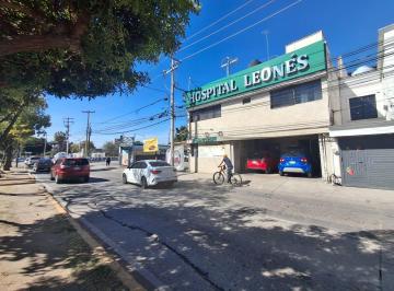 Edificio · 710m² · 5 Estacionamientos · Edifico en Venta Hospital Leones - (4)