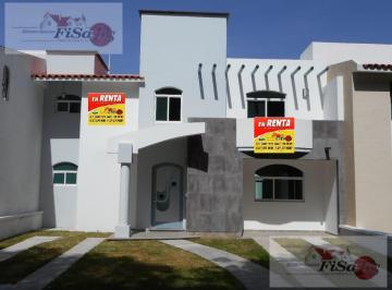 Casa · 4 Recámaras · 2 Estacionamientos · Casa en Renta - Condominio Residencial Claustros del Rio