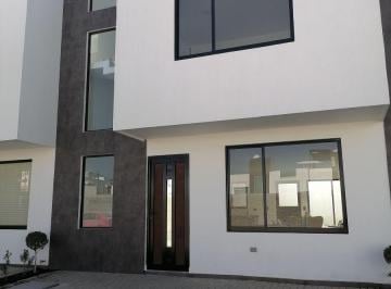 Casa de 3 habitaciones, Cuautlancingo · Venta de Casa con Muros Independiente en a 8 Min de La Udlap