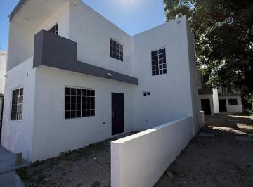 Casa · 98m² · 2 Recámaras · 1 Estacionamiento · Casa en Ampliacion Candelario Garza