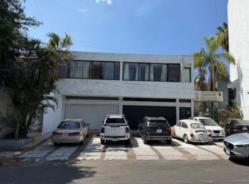 Casa de 5 habitaciones, Zapopan · Casa con Uso de Suelo Mixto en Venta en Ciudad del Sol