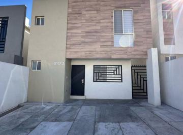 Casa de 3 habitaciones, Saltillo · Casa en Renta Amueblada Zona Poniente