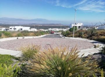 Terreno / Lote , El Marqués · Venta de Terreno en Yavia Zibata