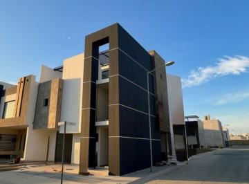 Casa de 5 habitaciones, Pachuca · Casa en Gema Pachuca - de 5 Recamaras, Estudio Opcional a 6a Recamara con Baño, Roof Gaden