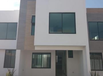 Casa de 2 habitaciones, Puebla · Casa en Venta en Mayorazgo 1,900,000