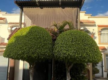 Casa de 4 habitaciones, León · Casa en Venta en Brisas del Lago, con 4 Recámaras