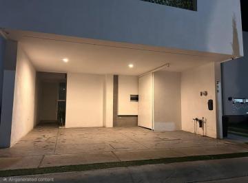 Casa en condominio · 4 Recámaras · 2 Estacionamientos · Casa Amueblada en Barlovento (Rancho Santa Mónica)