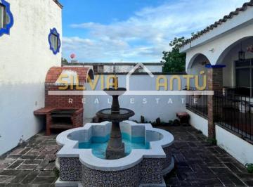Casa · 230m² · 4 Recámaras · Casa en Venta