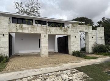Casa de 4 habitaciones, Mérida · Casa en Venta Mérida, Yucatan Country Club, con Alberca