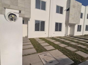 Casa en condominio · 93m² · 3 Recámaras · 1 Estacionamiento · Renta de Casa en Sendas