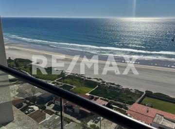 Departamento · 103m² · 2 Recámaras · 1 Estacionamiento · Oceanfront Condo For Sale At Rosarito Beach Hotel - Junior Suite - (4)