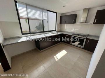 Casa en condominio de 3 habitaciones, El Marqués · Casa en Renta con Jardín Privado y Amenidades Premium | Ubicación Privilegiada Zibatá, Querétaro