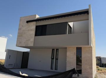 Casa de 3 habitaciones, León · Casa en Venta Valles del Molino a