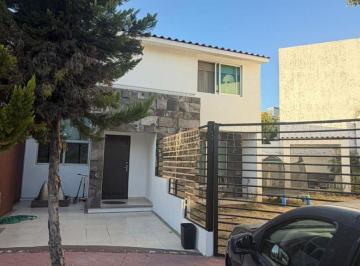 Casa de 3 habitaciones, León · Casa en Venta en Pedregal del Gigante con 3 Recamaras