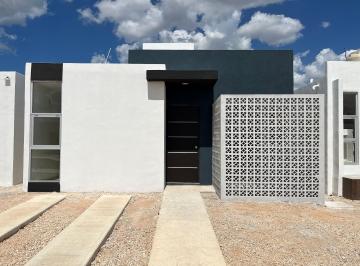 Casa de 2 habitaciones, Mérida · Casa en Caucel con Carpintería en Cocina