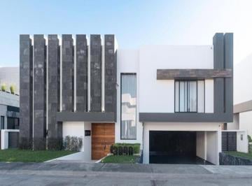 Casa de 4 habitaciones, Alvarado · Casa en Venta con Alberca y Recámara en Pb. Fracc. Punta Tiburón, Riviera Veracruzana.