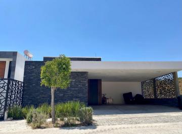 Casa · 382m² · 4 Recámaras · 2 Estacionamientos · Casa en Bosques de Las Luces (Haras Cd. Ecológica)