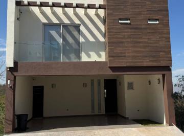 Casa de 3 habitaciones, García · Casa con Alberca en Venta en Cumbres Elite Premiere Sector Vesubio