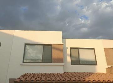 Casa de 3 habitaciones, San Andrés Cholula · Casa en Renta en Jardines de Las Lomas