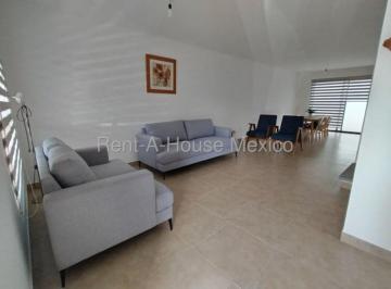 Casa de 3 habitaciones, Querétaro · Venta - El Refugio. Casa Semiamueblada con Área de Tv, 3 Recámaras, Amenidades