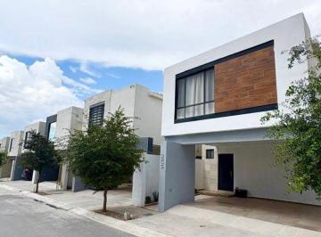 Casa de 3 habitaciones, Saltillo · Casa con 160 m² Superficie de Terreno, 3 Recámaras en Venta en Saltillo