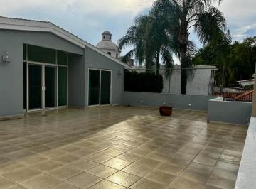 Oficina · 150m² · 3 Recámaras · 1 Estacionamiento · Oficina en Las Fuentes