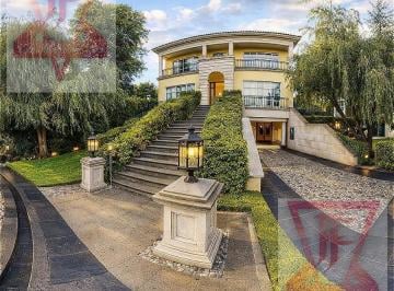Casa · 1600m² · 4 Recámaras · 10 Estacionamientos · Residencia Exclusiva en Venta, Bosques de Las Lomas, Cdmx!