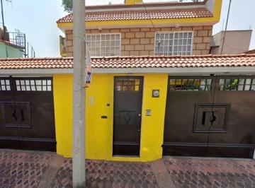 Casa de 3 habitaciones, Gustavo A. Madero · Bonita Casa en Una Exelente Ubicacion Cerca de Escuelas Parques Hospitales y Centros Comerciales