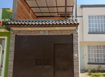 Casa · 65m² · 2 Recámaras · 1 Estacionamiento · Casa en Venta en Los Heroes Chalco, Chalco Estado de México