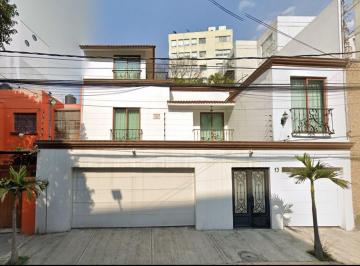 Casa de 3 habitaciones, Benito Juárez · Bonita Casa en Una Exelente Ubicacion Cerca de Escuelas Parques Hospitales y Centros Comerciales